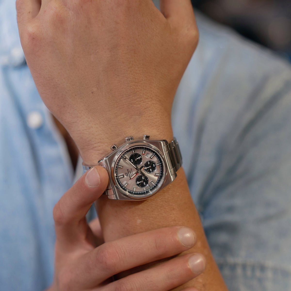 EFB-730 Reloj Edifice Sapphire de hombre correa de metal 47 mm