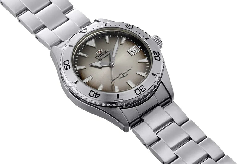 RA-AC0Q16N Reloj Orient Mako 40 de hombre correa de metal