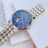 96A247 Reloj Bulova para caballero pulsera de metal