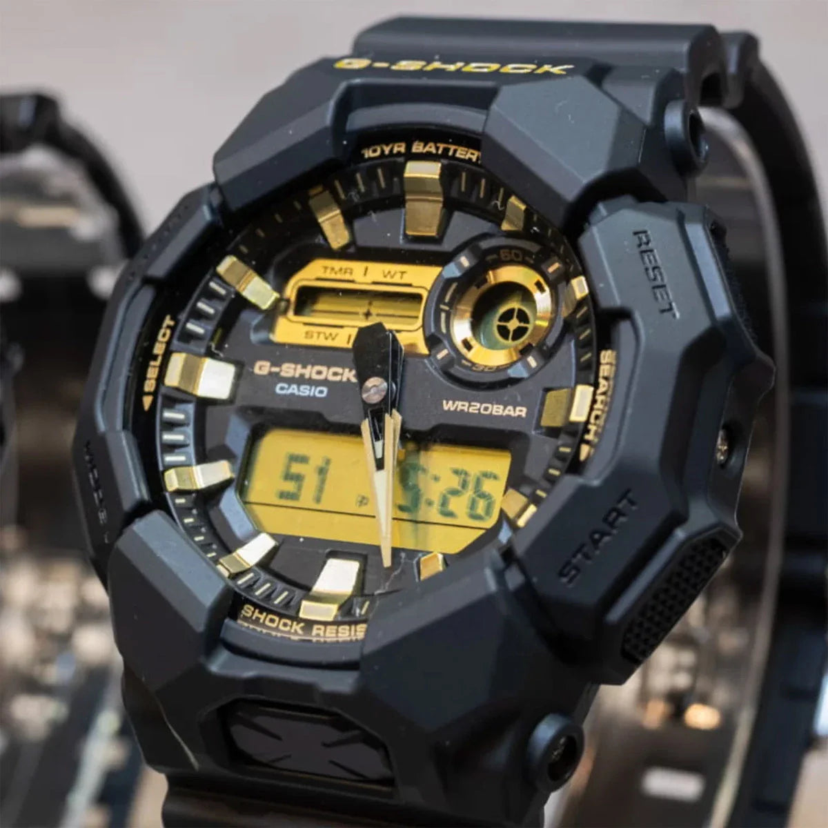GA-010 Reloj G-Shock para caballero pulsera de resina 10 años de batería