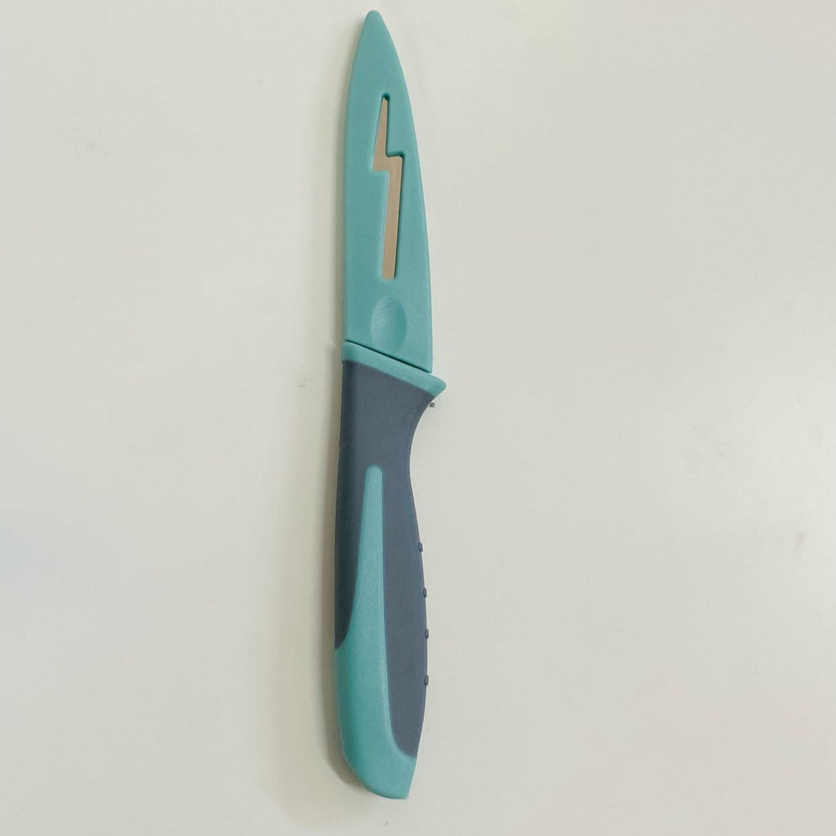 K018 Cuchillo con mango de resina pequeño