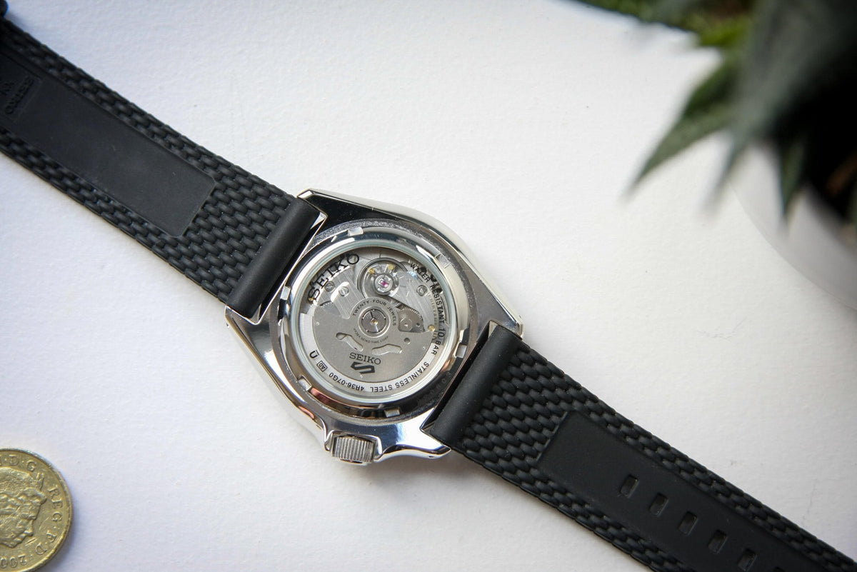 SRPD73K2 Reloj Seiko de caballero correa de resina