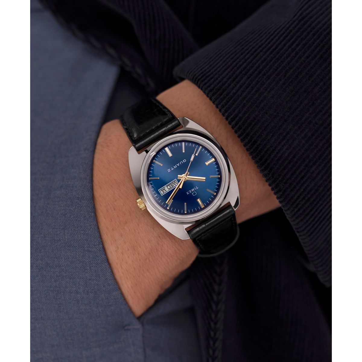 TW2W44800 Reloj Timex Q Day/Date de hombre correa de cuero