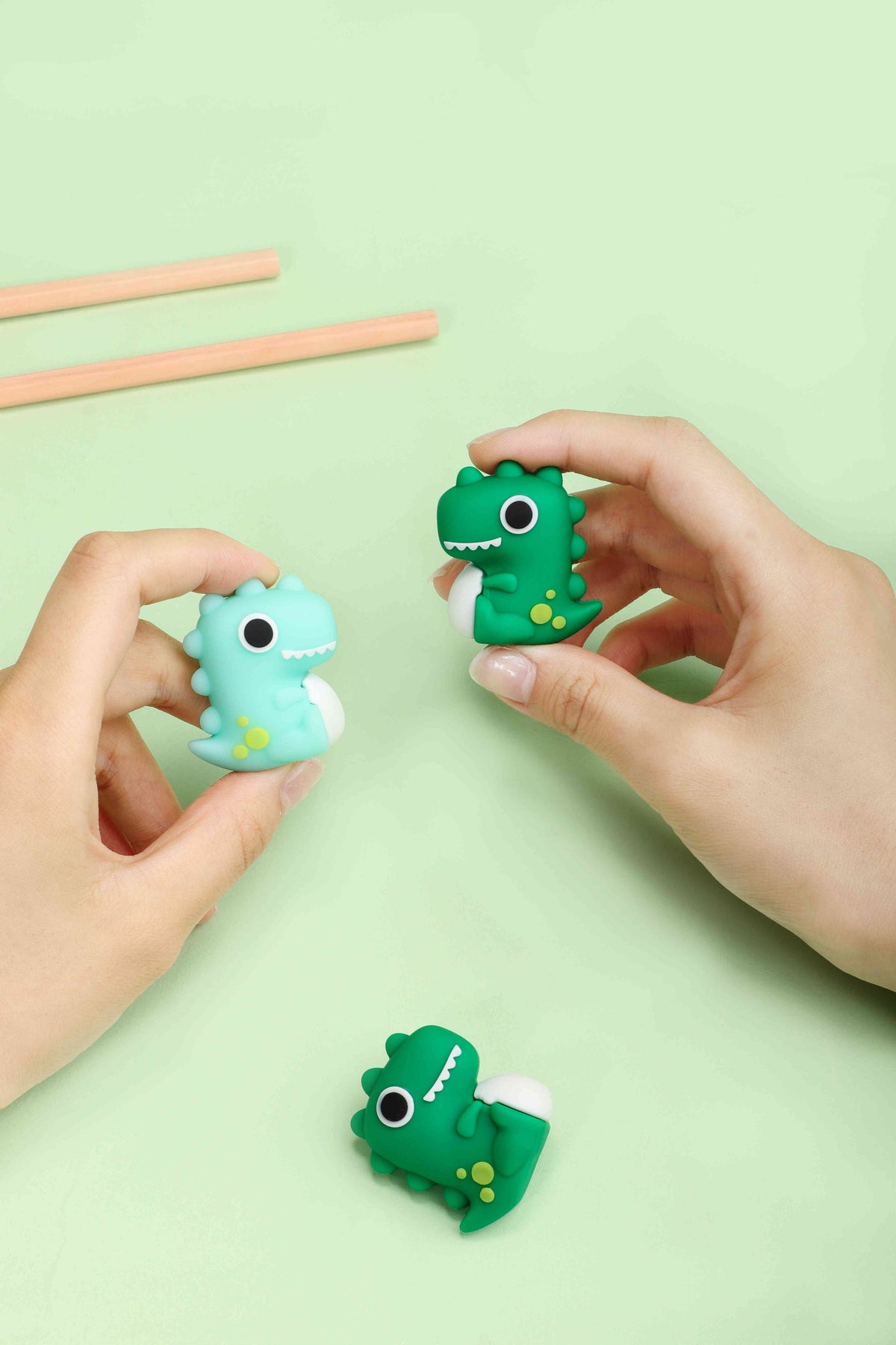 kk-7168 Borrador Kuki con forma de Dinosaurio